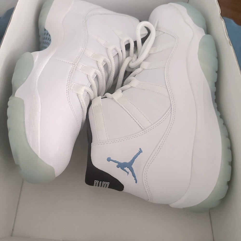 I am selling dead stock (brand new from 2014)size 10.5 legend blue Jordan 11s